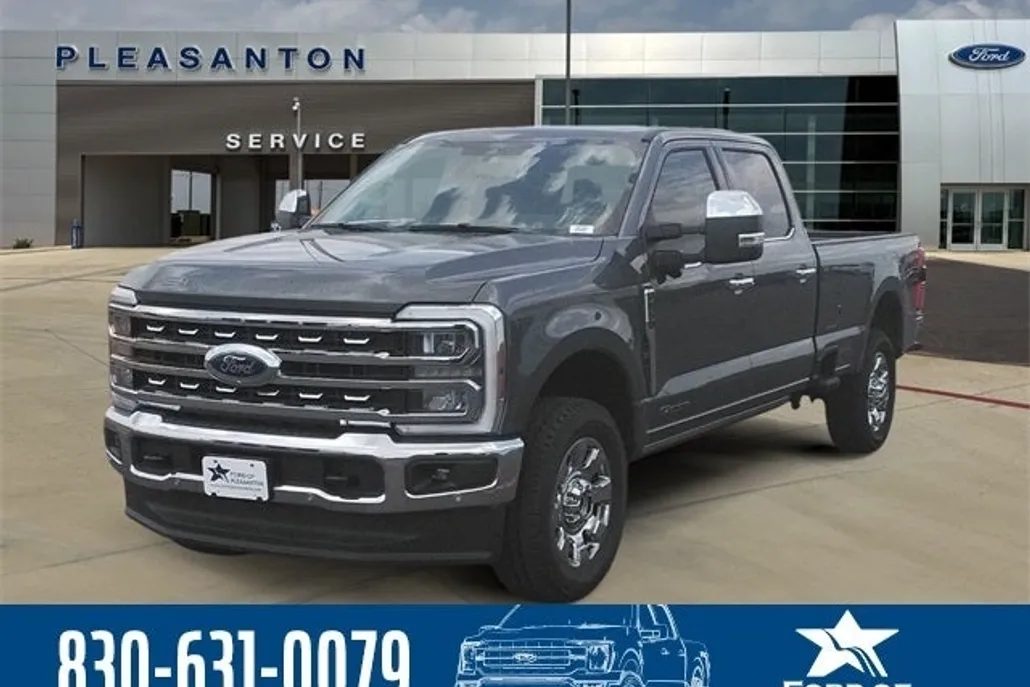 2025 Ford F-350 Lariat photo 1