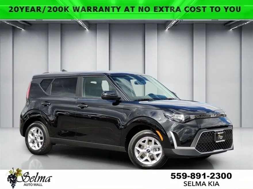 2025 Kia Soul LX photo 1
