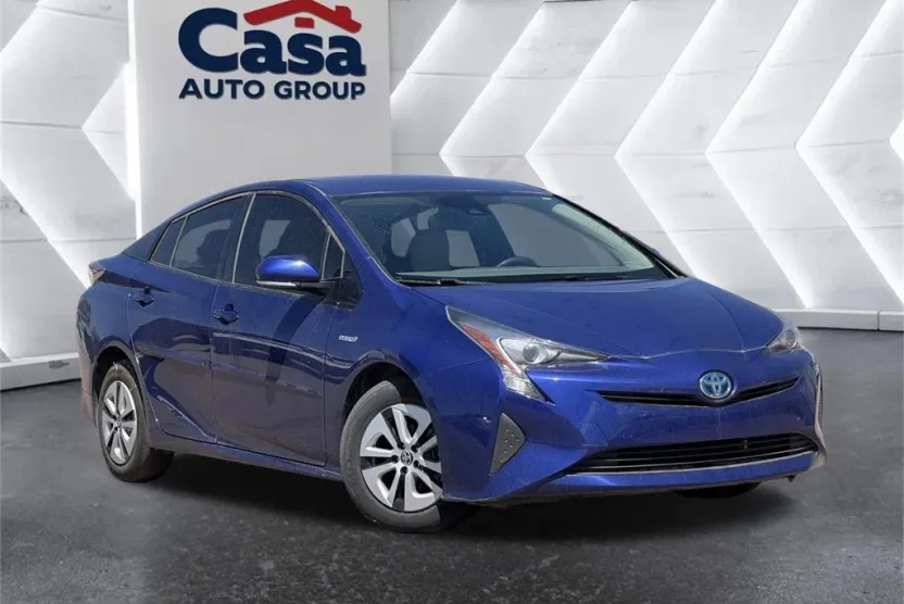 2017 Toyota Prius Two photo 1