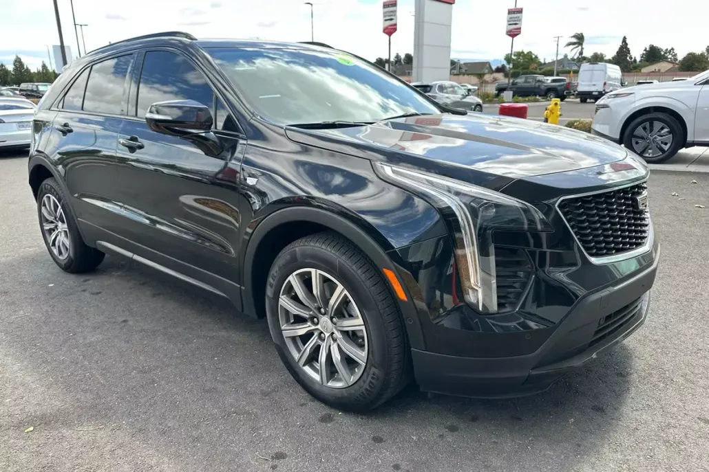 2022 Cadillac XT4 Sport photo 1