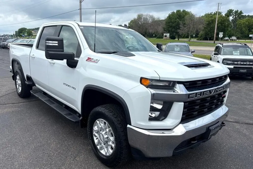 2020 Chevrolet Silverado 2500HD LT photo 1
