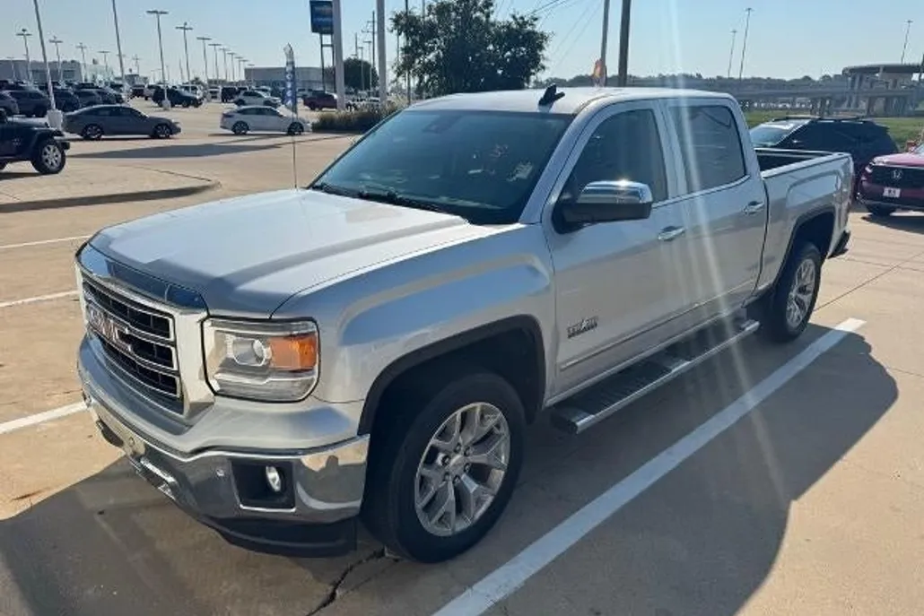 2015 Gmc Sierra 1500 SLT photo 1