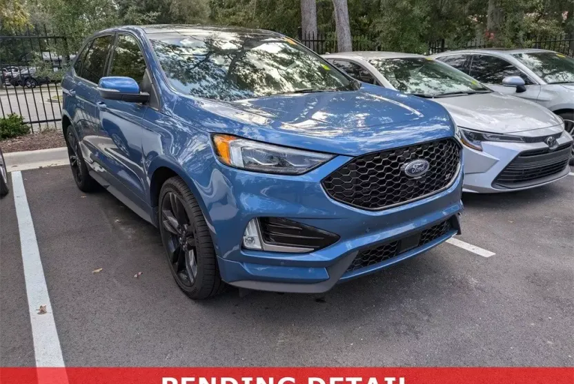 2019 Ford Edge ST photo 1