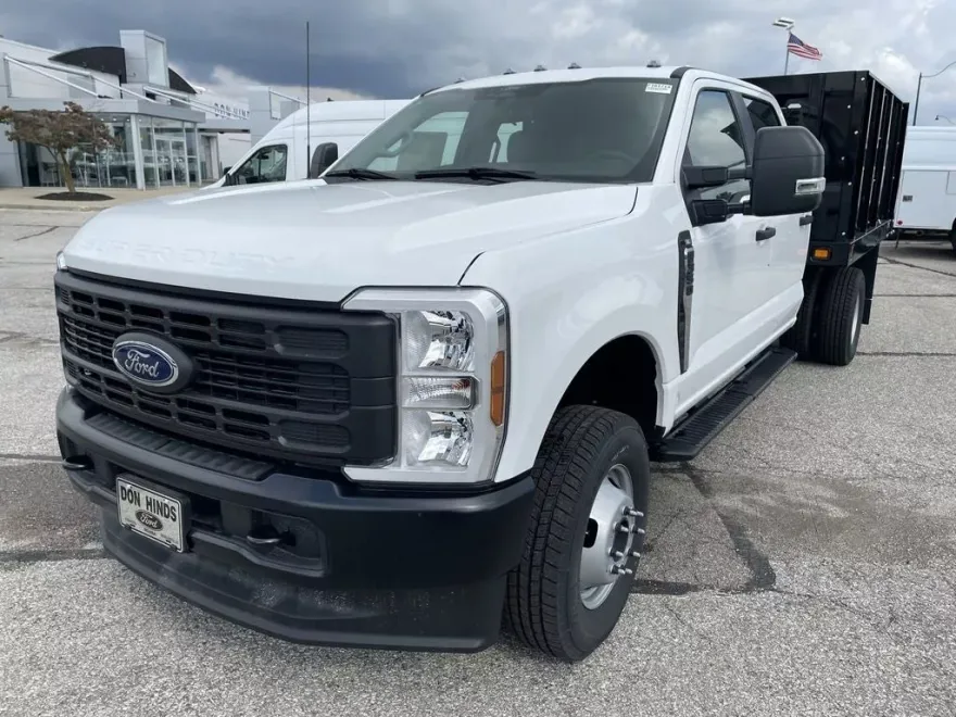 2024 Ford F-350 XL photo 1