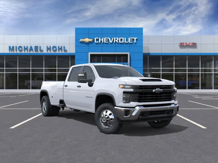 2025 Chevrolet Silverado 3500HD photo 1