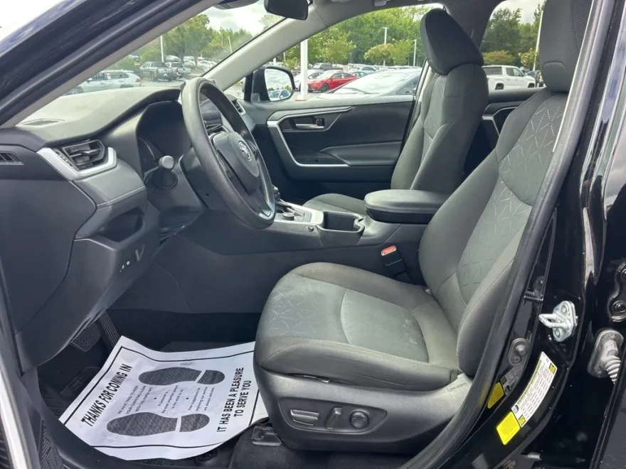 2024 Toyota RAV4 Hybrid photo 1
