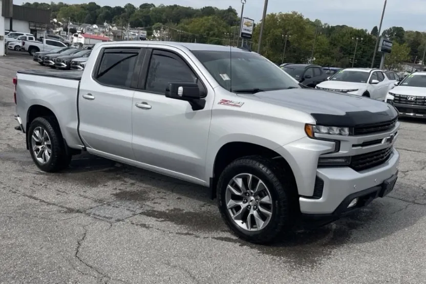 2019 Chevrolet Silverado 1500 RST photo 1