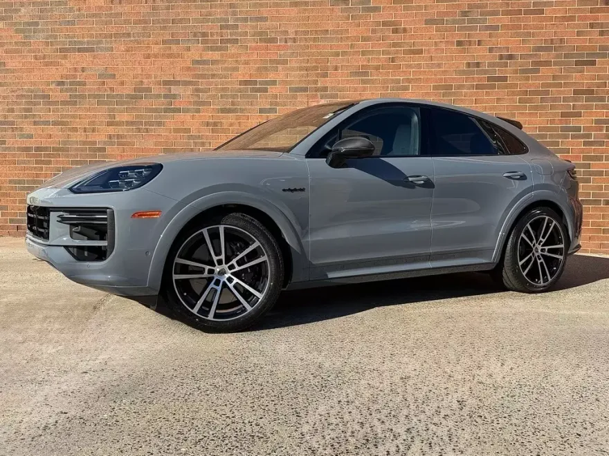 2026 Porsche Cayenne E-Hybrid Coupe photo 1
