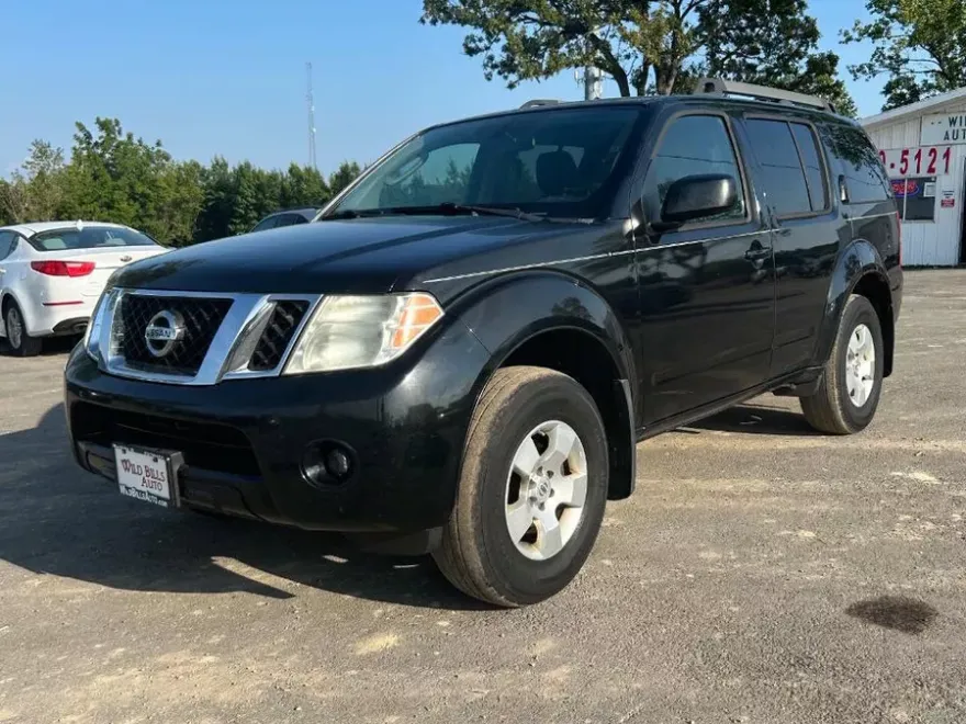 2012 Nissan Pathfinder S photo 1