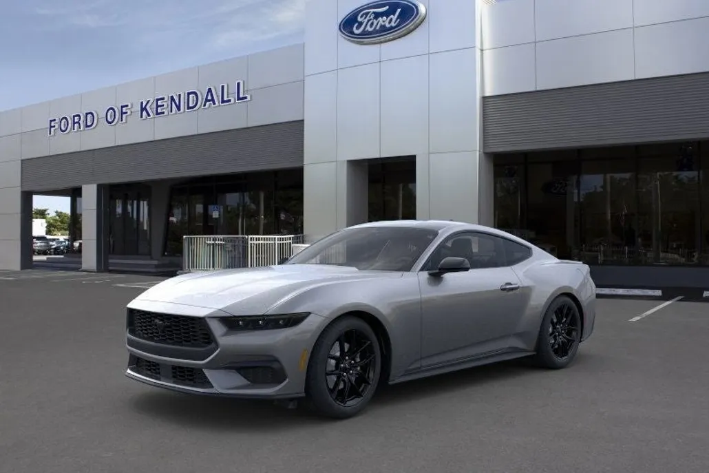 2025 Ford Mustang EcoBoost photo 1