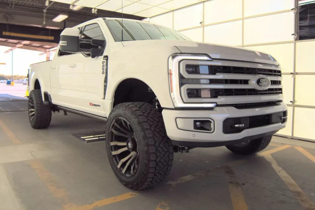 2024 Ford F-250 photo 1