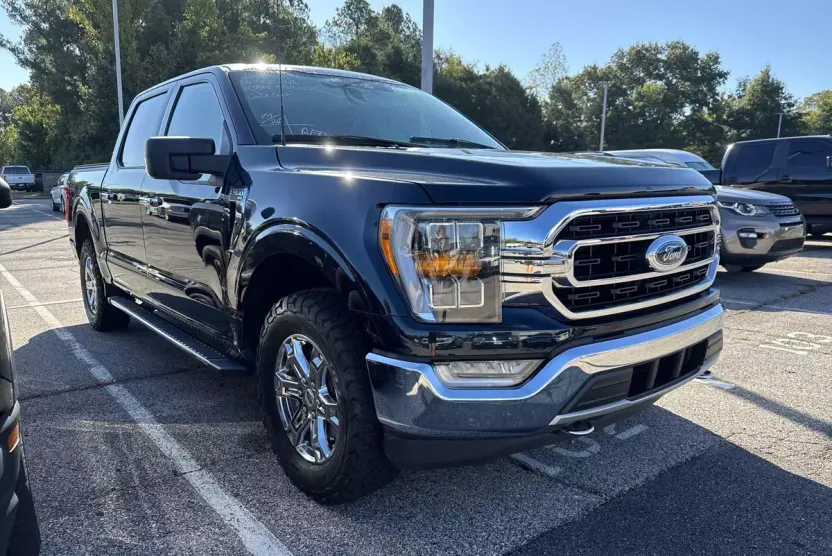 2021 Ford F-150 XLT photo 1
