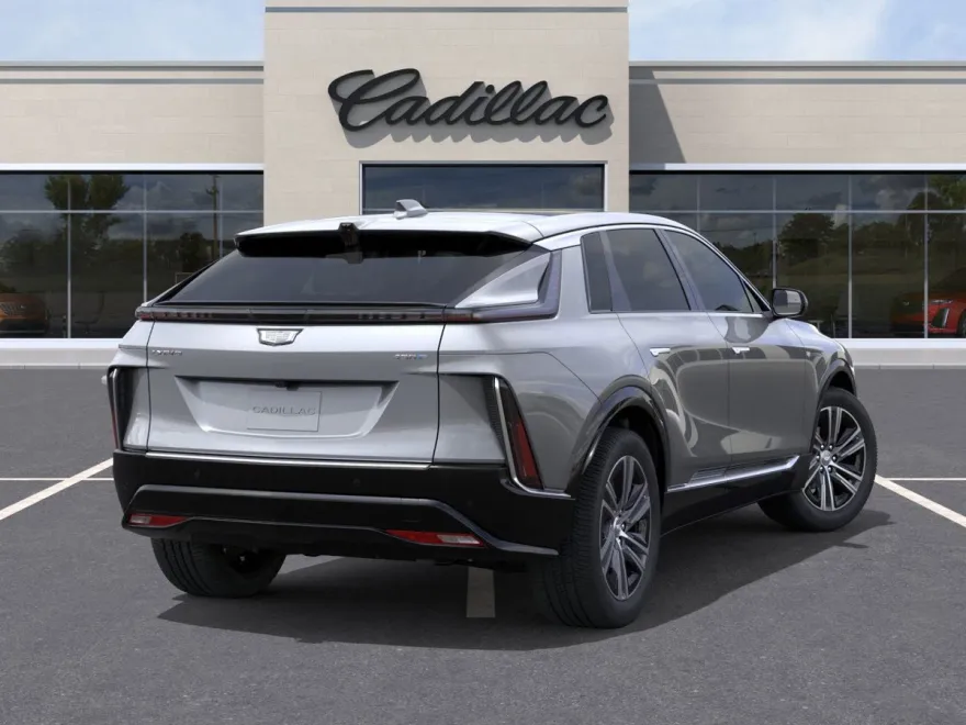 2025 Cadillac Lyriq Luxury photo 1