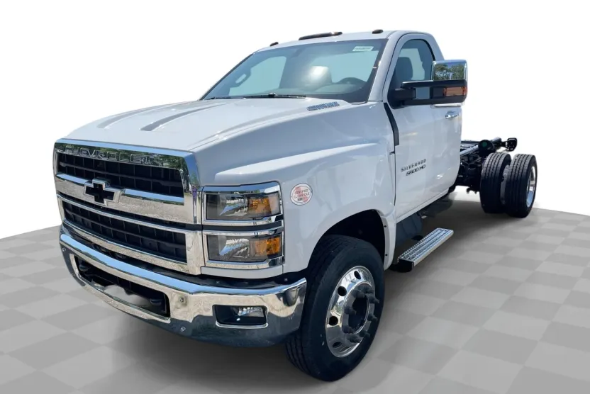 2024 Chevrolet Silverado 5500HD Work Truck photo 1