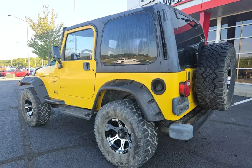 2000 Jeep Wrangler Two-Door Sport photo 1