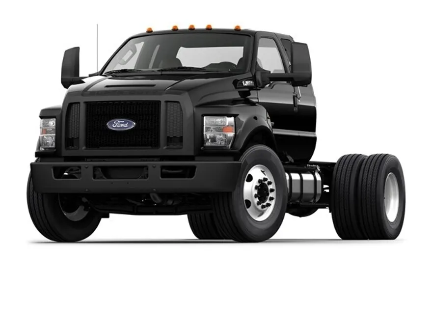 2025 Ford F-750 Regular Cab photo 1