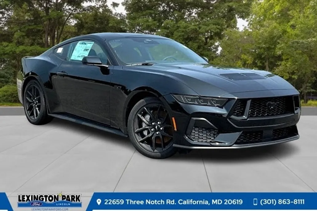 2025 Ford Mustang GT photo 1