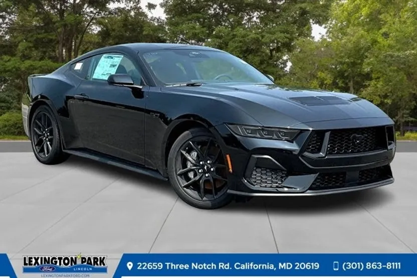 2025 Ford Mustang GT photo 1