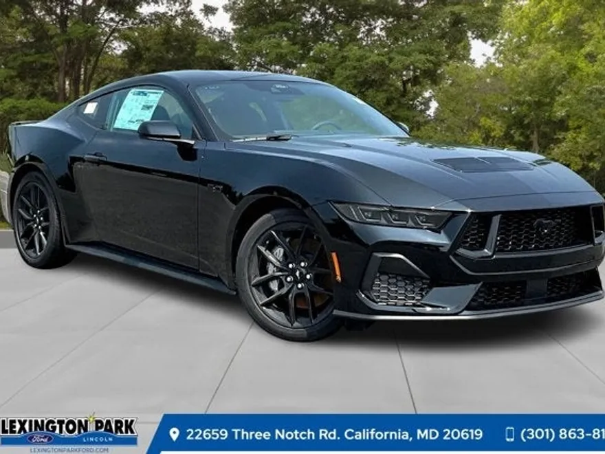2025 Ford Mustang GT photo 1