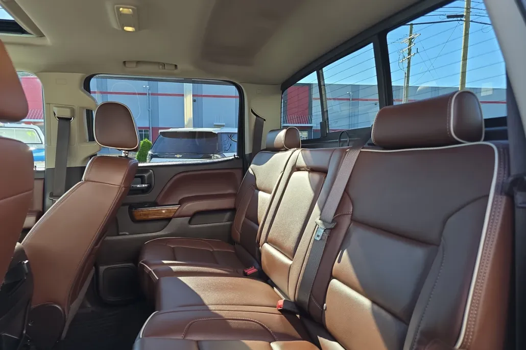 2019 Chevrolet Silverado 2500HD High Country photo 1