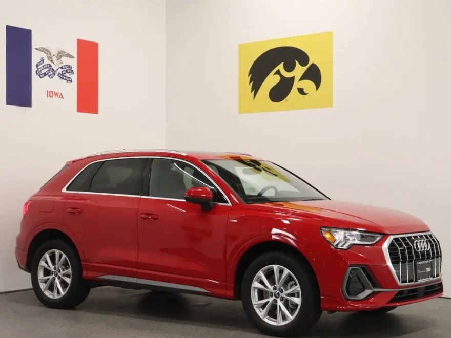 2023 Audi Q3 Premium Plus S line photo 1