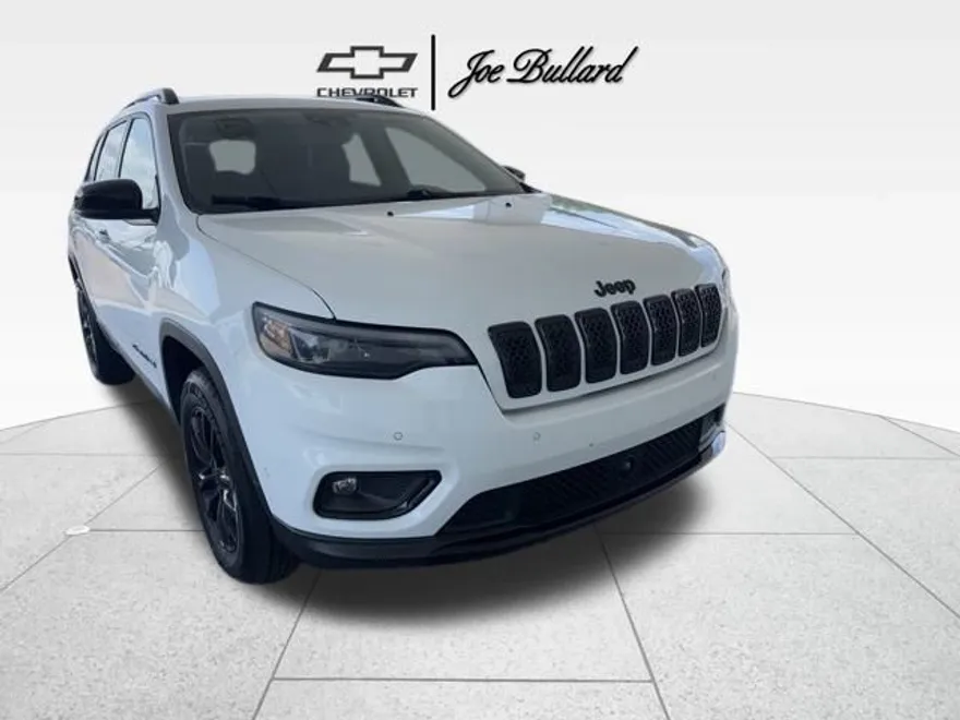 2023 Jeep Cherokee Altitude photo 1