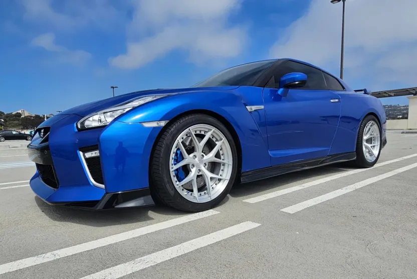 2021 Nissan GT-R Premium photo 1