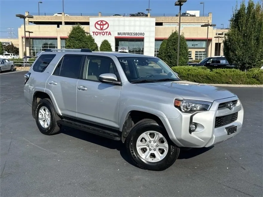2024 Toyota 4Runner SR5 photo 1