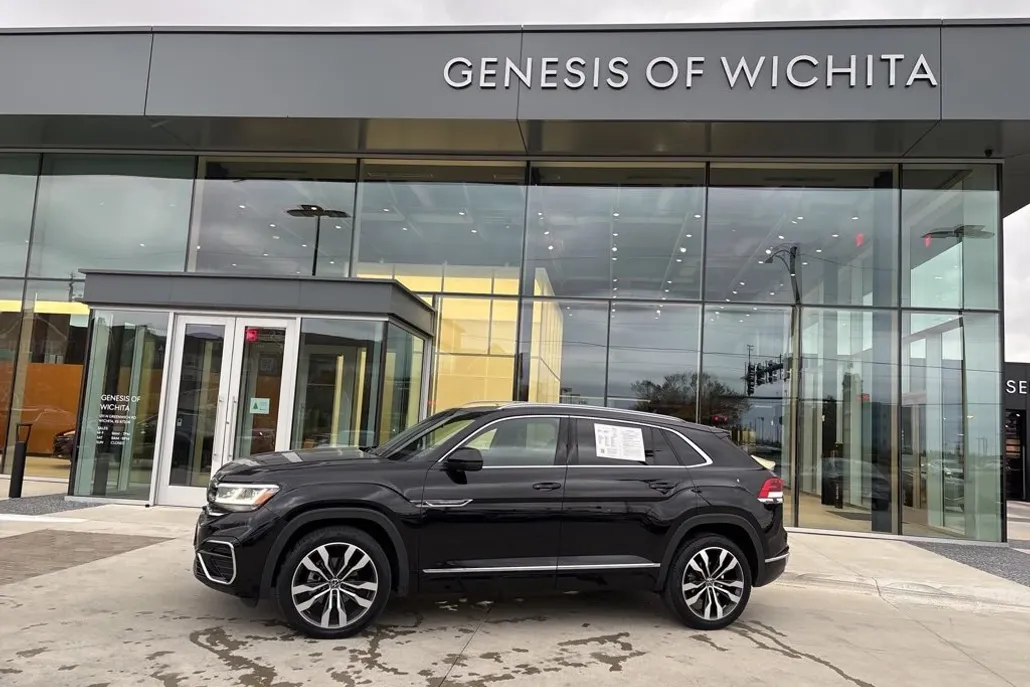 2021 Volkswagen Atlas Cross Sport V6 SEL Premium R-Line photo 1