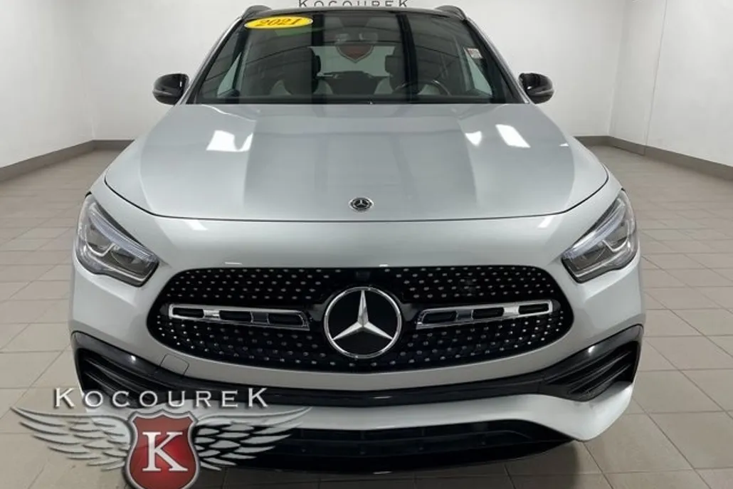 2021 Mercedes Benz GLA 250 4MATIC photo 1