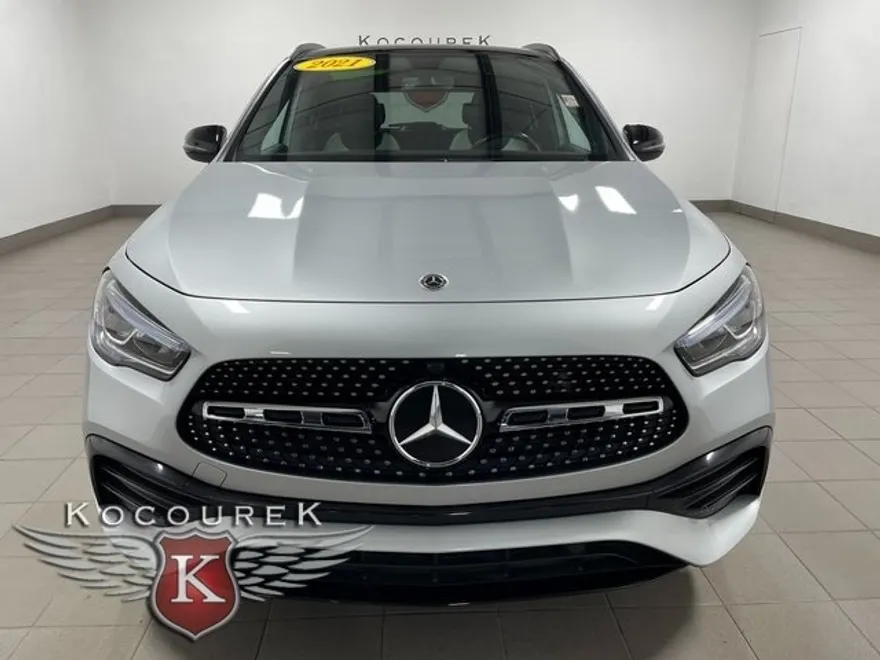 2021 Mercedes Benz GLA 250 4MATIC photo 1