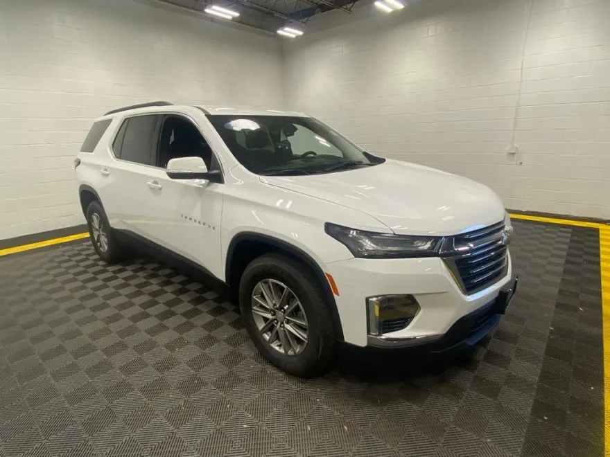2023 Chevrolet Traverse Cloth photo 1