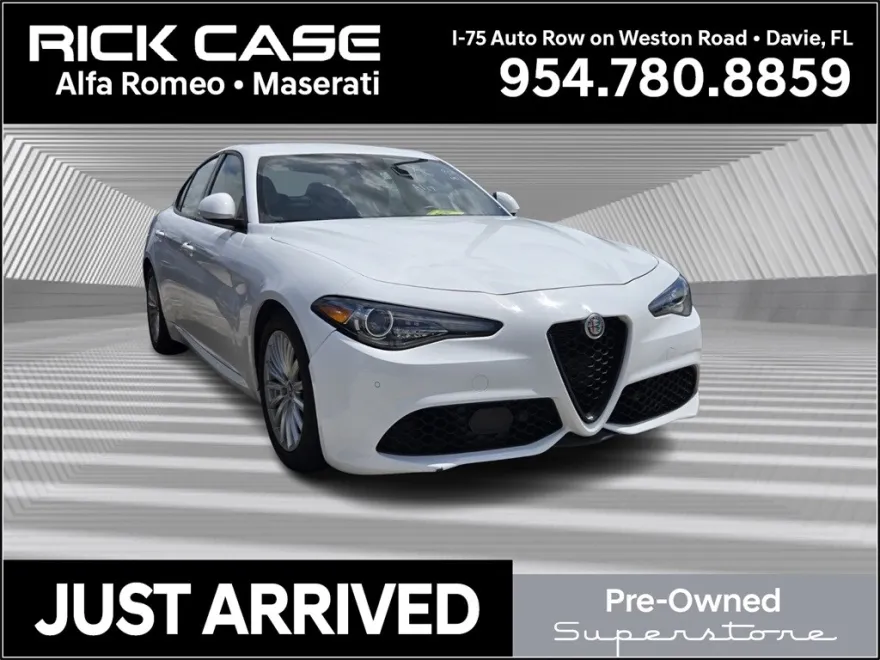 2022 Alfa Romeo Giulia SPRINT photo 1