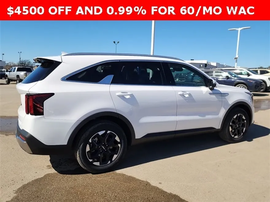 2025 Kia Sorento S photo 1