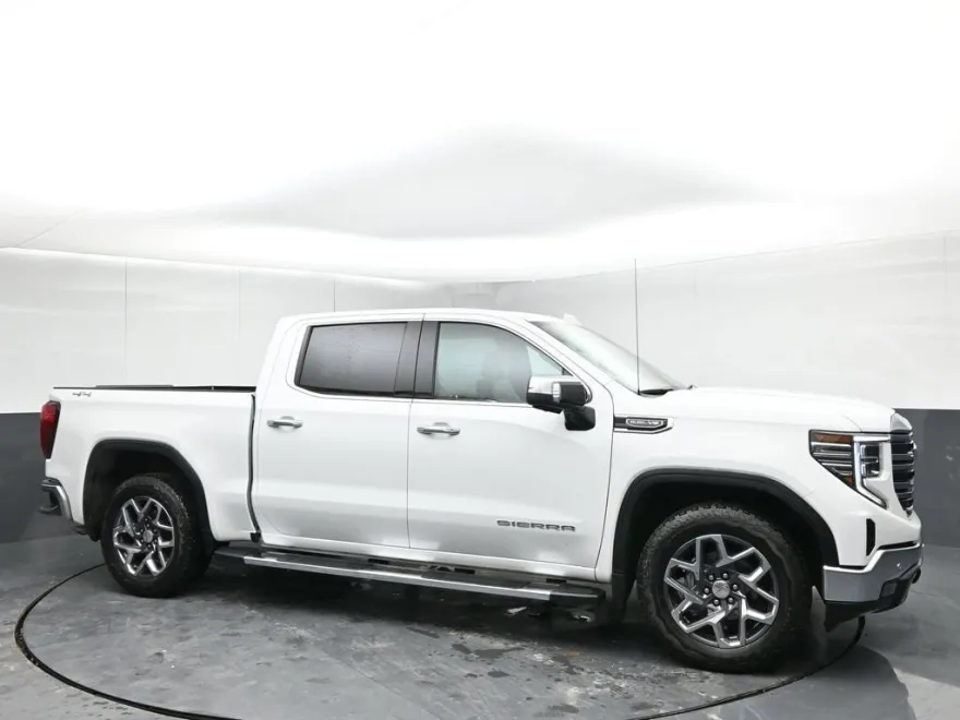 2024 Gmc Sierra 1500 SLT photo 1
