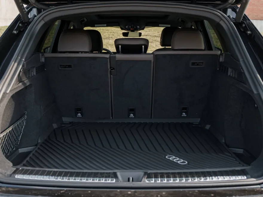 2025 Audi Q5 Premium photo 1