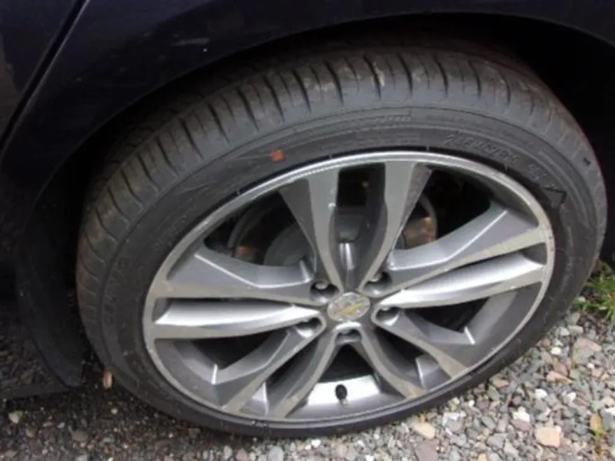 2023 Chevrolet Malibu 1LT photo 1