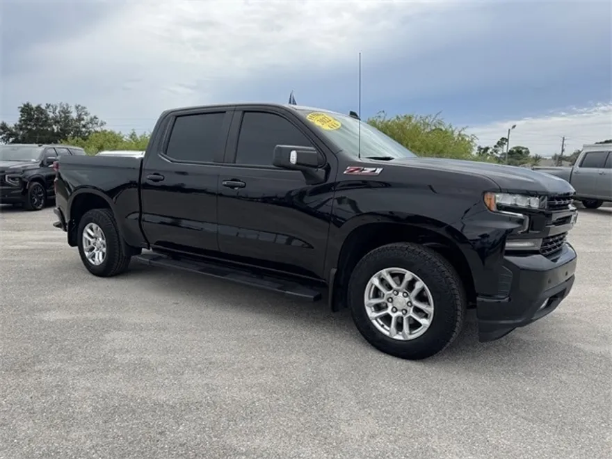 2022 Chevrolet Silverado 1500 RST photo 1
