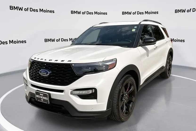 2020 Ford Explorer ST photo 1