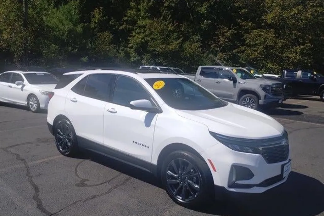 2023 Chevrolet Equinox RS photo 1