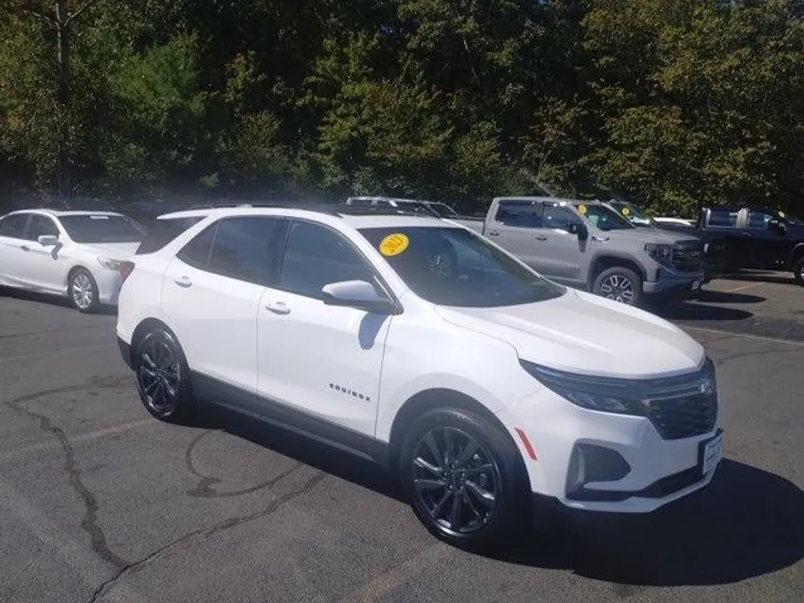 2023 Chevrolet Equinox RS photo 1