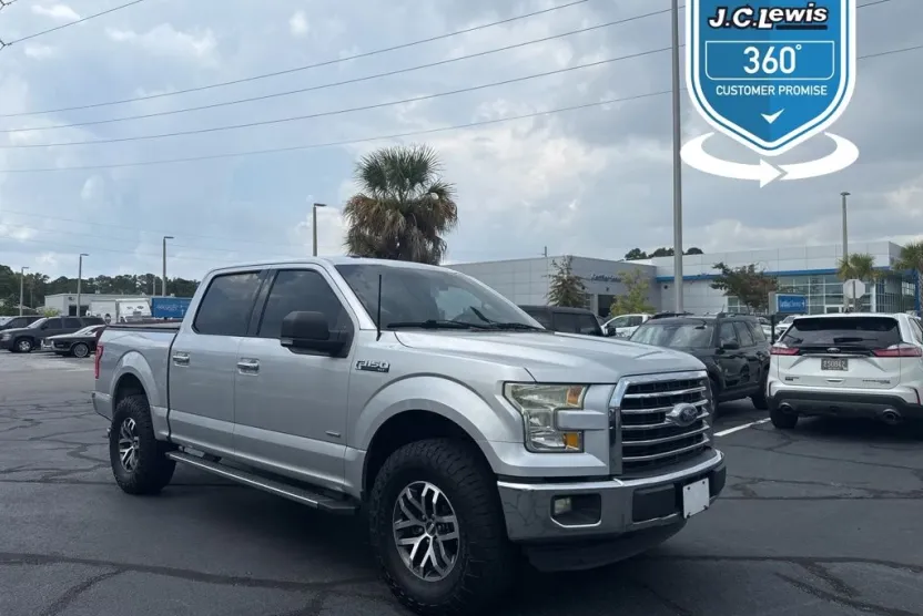 2015 Ford F-150 XLT photo 1