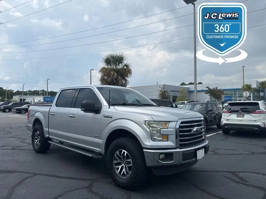 2015 Ford F-150 XLT photo 1