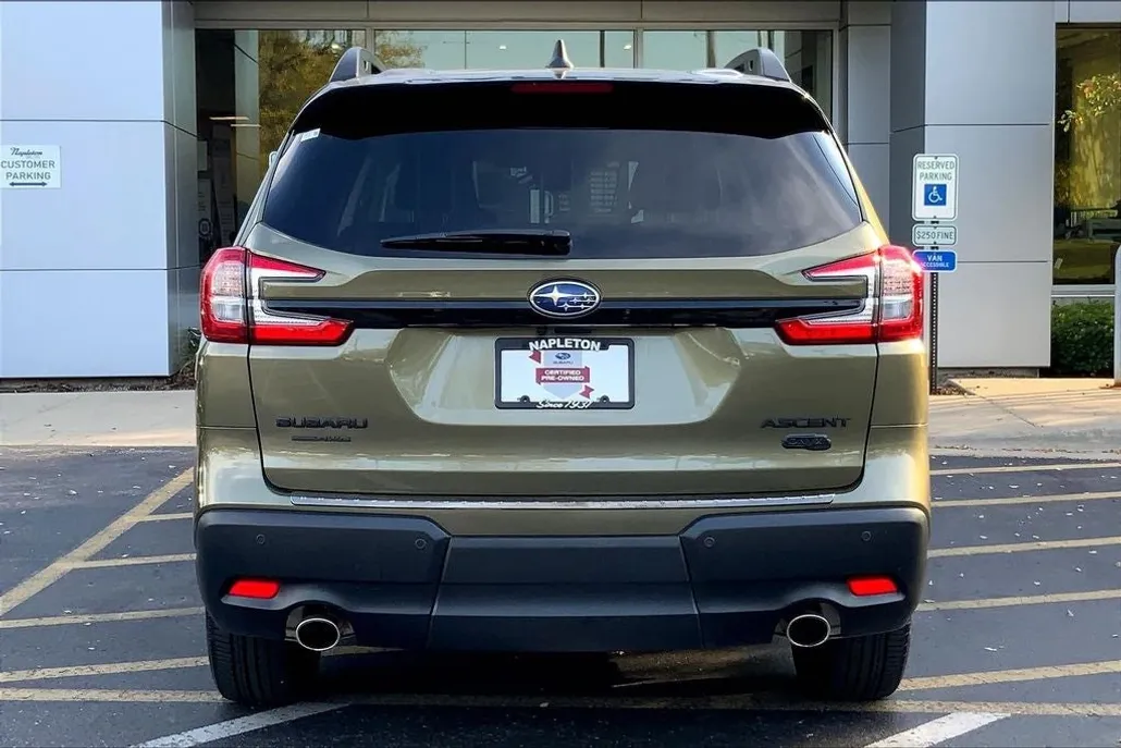 2025 Subaru Ascent Onyx Edition photo 1