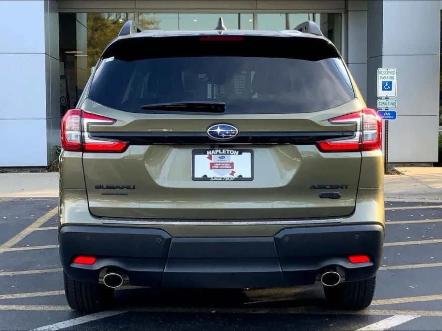 2025 Subaru Ascent Onyx Edition photo 1