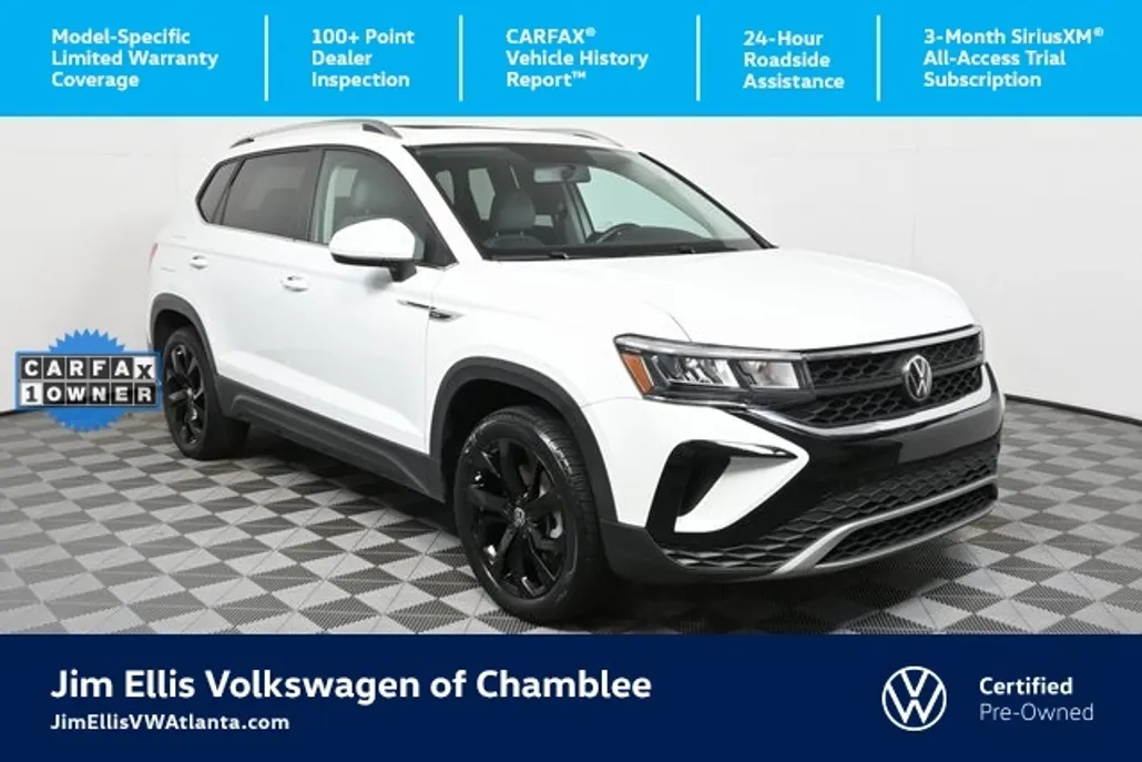 2022 Volkswagen Taos SE photo 1