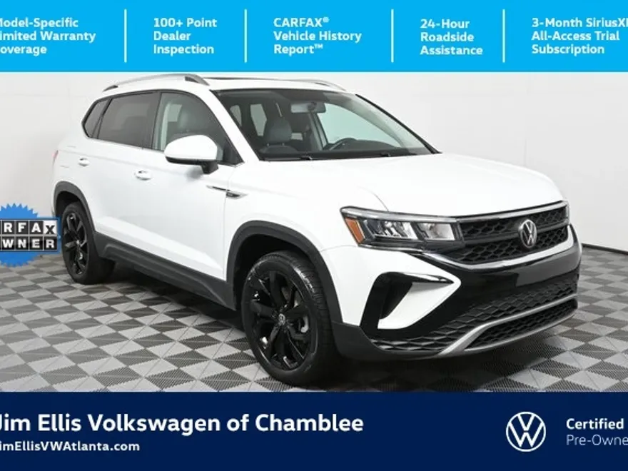 2022 Volkswagen Taos SE photo 1