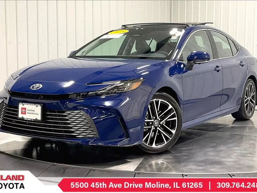 2025 Toyota Camry XLE photo 1