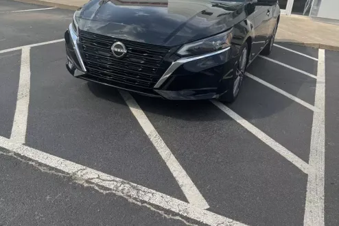 2023 Nissan Altima 2.5 SL photo 2