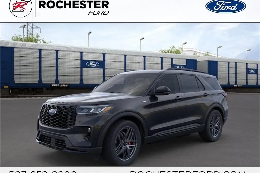 2025 Ford Explorer ST-Line photo 1
